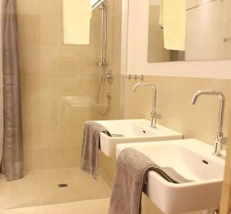 Alpine Kitz Daire Hollersbach im Pinzgau